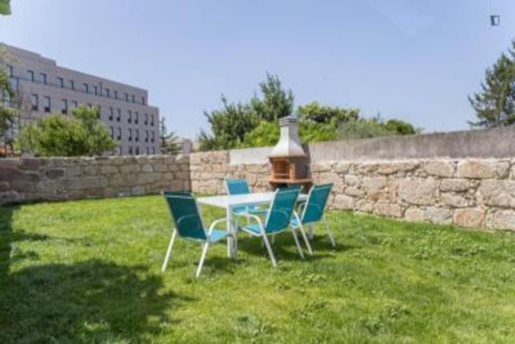 Opo - Fantastic Studio With Garden Porto Zewnętrze zdjęcie
